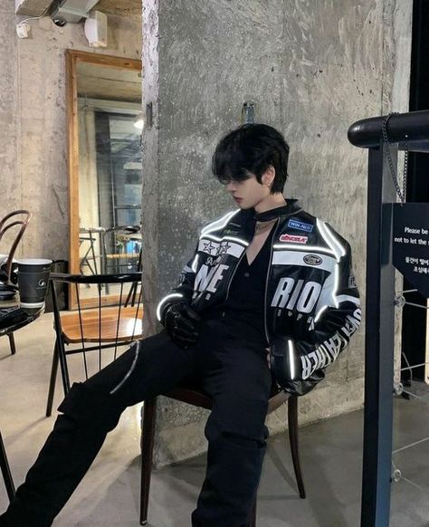 Male Club Outfits, Male Outfits Aesthetic, Bad Boy Outfits, Aesthetic Male Outfits, Korean Street Fashion Men, Biker Aesthetic, Trendy Boy Outfits, Clubbing Outfits, Biker Outfit