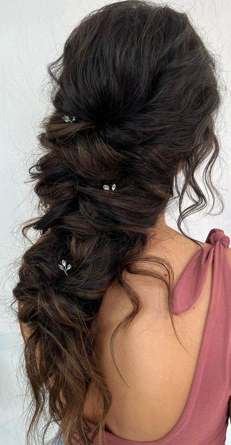 Brunette Wedding Hairstyles, Hairstyle Wedding Guest, Wedding Chignon, Braid Brunette, Bride Brunette, 2023 Brides, Simple Low Bun, Bridal Braid, Braid Wedding