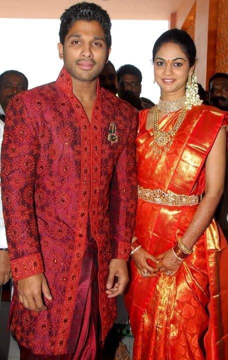 Allu Arjun & wife Sneha reddy Allu Arjun And Sneha Reddy, Allu Arjun Photos, Sneha Reddy, Allu Arjun Wallpapers, Allu Arjun Images, Allu Arjun Hairstyle, Wedding Saree Collection, Party Sarees, Allu Arjun