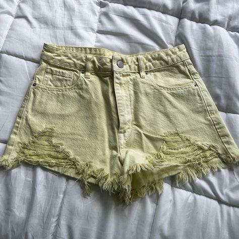 PACSUN Pastel Yellow Jean Shorts Pacsun Pants, Yellow Jeans, Healthy Girl, Pastel Yellow, Back Pocket, Pacsun, Good Quality, The Back, Jean Shorts