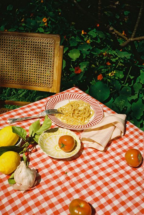 Thekla handmade napkins and tablecloths Picnic Photography, Handmade Napkins, Meals On Wheels, Red And White Gingham, Handmade Tableware, Blue Tablecloth, Gingham Linen, Outdoor Cafe, Table Inspiration