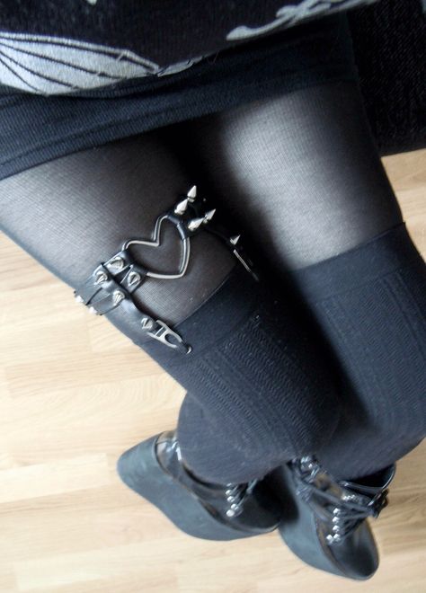 Heart Garter, Goth Outfit, Thigh High Socks, Punk Outfits, Leg Cuffs, Gothic Beauty, Goth Outfits, Soft Grunge