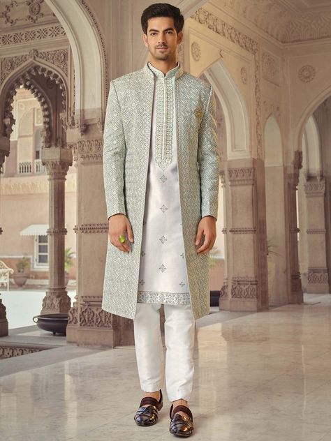 Outfits For Groom Wedding, Men’s Indo Western Wear, Indo Western Men Outfits, Sherwani Groom Wedding Royals, Sherwani For Men Wedding Royals, Indowestern Outfits For Men, Groom Wedding Sherwani, Open Sherwani, Unique Mens Wedding Suits