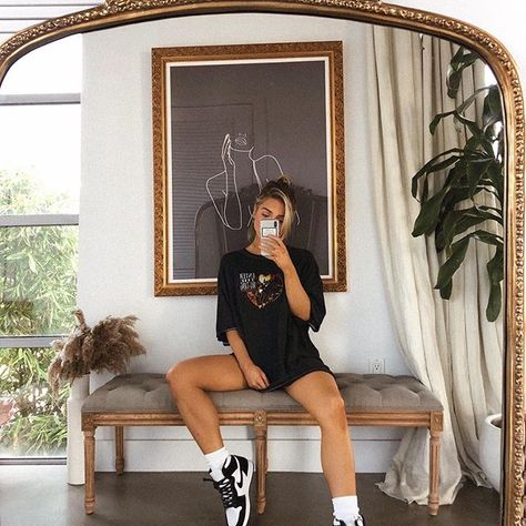 Jordan Outfits Womens, Air Jordan Outfit, Jordan 1 Outfit, Jordan Outfit, Jordan Outfits, Looks Street Style, Streetwear Fashion Women, Mode Inspiration, Looks Vintage