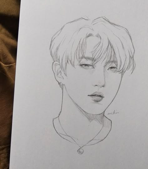 Changbin Sketch, Kpop Drawing Ideas, Stray Kids Fanart, Skz Changbin, Changchun, Drawing Ideas Easy, Children Sketch, Kpop Drawings, Book Drawing