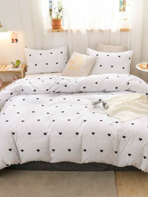 Arty Bedroom, White Bed Sheets, Embroidered Duvet Cover, Minimalist Room, Fabric Bed, Duvet Cover Pattern, Bed Sets, Bedroom Aesthetic, Bed Duvet Covers