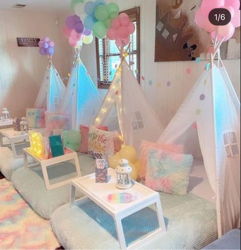 Teepee Decorations, Slumber Party Decorations, Spa Sleepover Party, Girls Teepee, Sleepover Tents, Birthday Sleepover Ideas, Small Birthday Parties, Glamping Birthday, Slumber Party Birthday