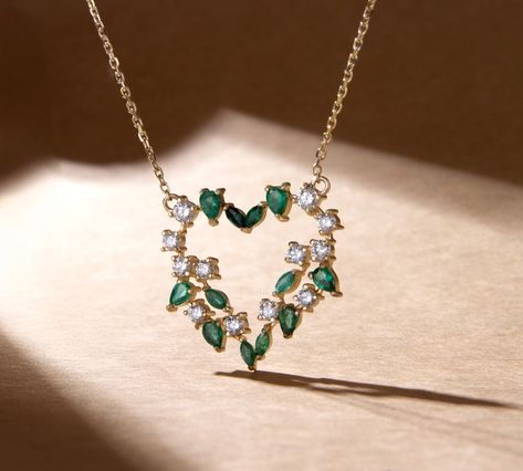 #superjeweler #custommadejewelry #emeraldnecklace Emerald Heart Necklace, Heart Wants What It Wants, Simple Diamond Ring, Fancy Jewelry Necklace, Simple Diamonds, Emerald Necklace, Fancy Jewelry, Custom Jewelry Design, Custom Necklace