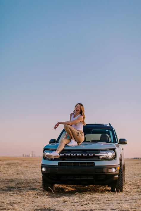 2023 Bronco Sport, Bronco Sport Outer Banks, Ford Bronco Sport Aesthetic, Bronco Photoshoot, Bronco Sport Aesthetic, Ford Bronco Sport, New Car Photo, Bronco Car, Broncos Pictures