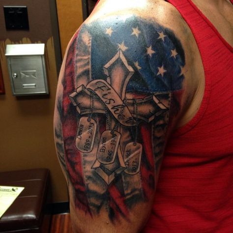 The 80 Best American Flag Tattoos for Men | Improb American Flag Sleeve Tattoo, American Flag Tattoos, Independent Tattoo, Tattoo Special, Shoulder Armor Tattoo, Flag Tattoos, Military Tattoo, Patriotic Tattoos, Fallen Soldiers