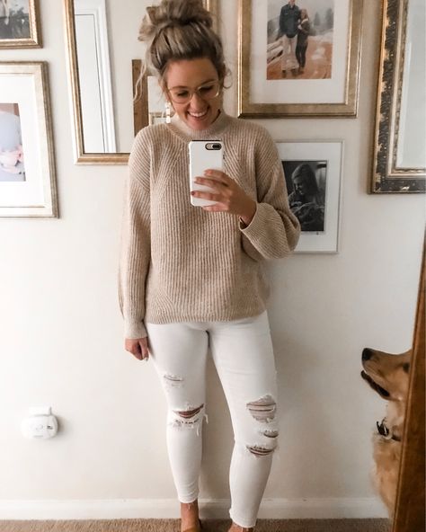 White Pants Tan Top, White Jeans Tan Sweater, Tan Top Outfit, Rosie Outfit, White Jeans Fall Outfit, White Jeans Outfit Fall, White Jeans Fall, Jeans Fall Outfit, White After Labor Day