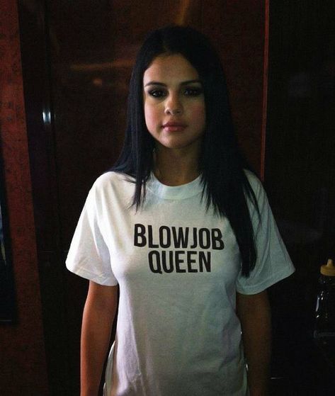 Selena Gomez T Shirt, Tumblr T Shirt, Selena Gomez Outfits, Queen Tee, Queen Tshirt, Queen Shirts, Y2k Clothing, Punk Outfits, Selena Gomez