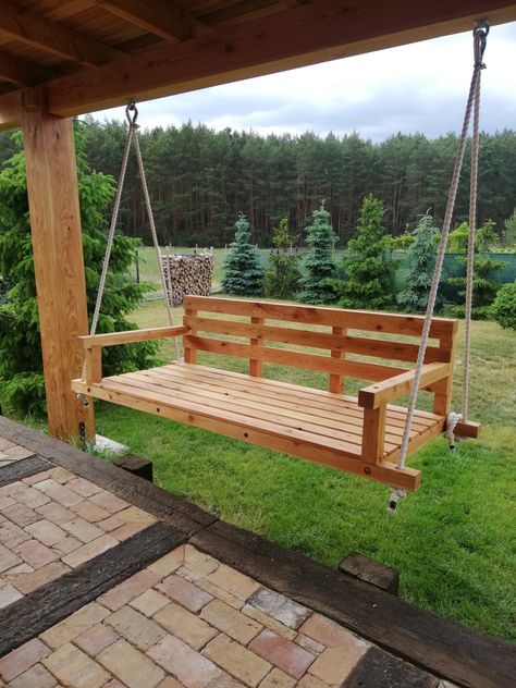 Day Bed Porch, Bed Porch Swing, Under Deck Landscaping, Outdoor Wood Decking, Patio Swings, Diy Porch Swing Bed, Hanging Daybed, Diy Porch Swing, Porch Swing Bed