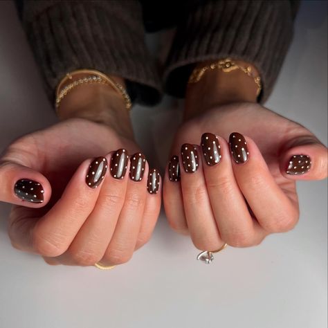 These polka dots!!!🤎 #nails #polkadotnails #fallnails #fallnailinspo #nailinspo #brownnails Brown Nails With Polka Dots, Brown Polka Dot Nails, Pink And Brown Nails, Polka Nails, Short Nails Design Ideas, Polka Dots Nails, Slay Nails, Dot Nails, Brown Nails Design