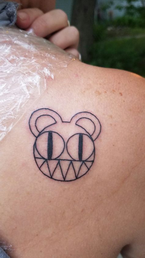 My Radiohead bear #radiohead #ink #tattoos Radiohead Bear Tattoo, Radiohead Bear, Radiohead Tattoo, Radio Head, Tattoo Maker, Music Nerd, Bear Tattoo, Art Tattoos, Radiohead