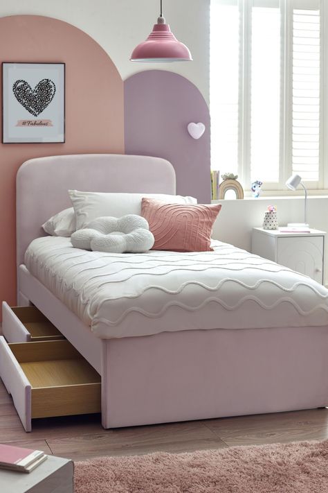 Kids Bed Small, Girls Bedroom 6 Yrs Old, Girls Box Room Bedroom Ideas, Kids Purple Room, Lilac Bedroom Ideas Kids, Kids Bedding Ideas, Kids Bed Girl, 4 Kids Bedroom Ideas, Simple Kids Room Ideas