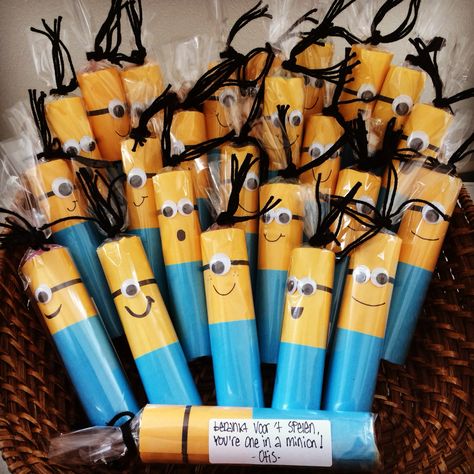 Kindergarten Farewell Gift, Minion Diy, One In A Minion, Diy Chalk, A Minion, Farewell Gifts, Sidewalk Chalk, My Son, Minion