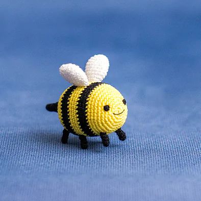 Crochet Pattern - Crafts of the Mommy Adventure Time Crochet, Crochet Bumblebee, Knit Projects, Crochet Bee, Sewing Bee, Flower Blanket, Crochet Hexagon, Crochet Gift, Children Toys