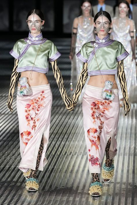 Gucci Spring 2023, Gucci Runway, Gucci Spring, Gucci Fashion, Spring 2023, Lace Fashion, Fashion Show Collection, Italian Fashion, Primavera Estate