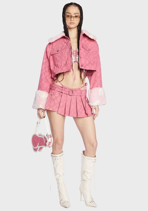 Pink Denim Outfit, Pink Outfits Ideas, Cropped Denim Jacket Outfit, Pink Cropped Jacket, Cropped Jacket Outfit, Pink Outfits Aesthetic, Fur Jacket Outfit, Mini Skirts Fashion, Denim Crop Jacket