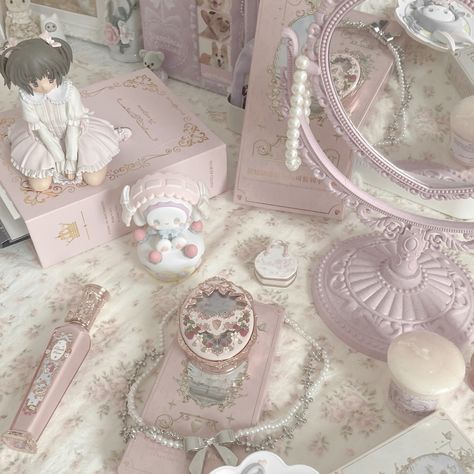 Couteqqe Aesthetic, Juliet Core, Cute Pink Aesthetic, Wallpers Pink, Coquette Core, Soft Pink Theme, Pretty Pink Princess, Baby Pink Aesthetic, Pastel Pink Aesthetic