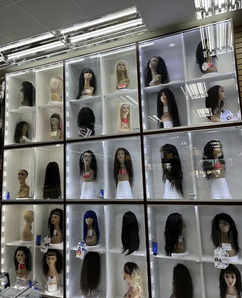 Wig Store Ideas, Wig Organization, Wig Closet, Hair Logo Design, Beauty Room Salon, Hair Salon Interior, Hair Logo, Hair Boutique, Beauty Room Decor