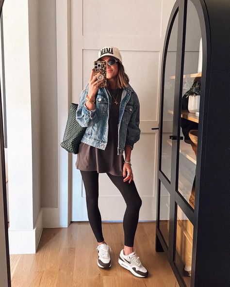 just really feel like @thesisterstudioig wearing our trucker hat deserves a special spot on the feed ��✨💫 Trucker Hat Winter Outfit, Brown Trucker Hat Outfit, How To Wear A Trucker Hat Women, Trucker Hat Outfit Women, Athleisure Fits, Trucker Hat Outfit, Mom Outfit, Hat Outfit, Fall Styles