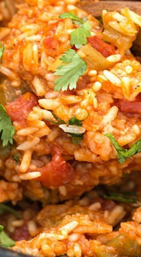 Slow Cooker Mexican Rice (Spanish Rice) Slow Cooker Mexican Rice, Crockpot Spanish Rice, Mexican Potluck, Mexican Style Rice, Rice Spanish, Rice In Crockpot, Crockpot Recipes Mexican, Slow Cooker Mexican, Spanish Rice Recipe