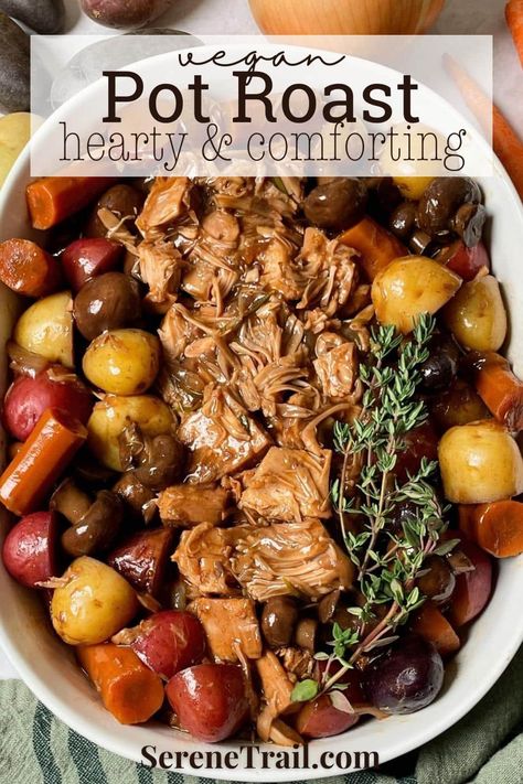 Vegan Pot Roast, Oven Pot Roast, Vegetarian Roast, Autumn Recipes Vegetarian, Vegan Beef, My Keto, Veggie Stock, Veggie Delight, Veg Recipes