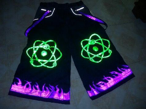 Neutron Phats Phat Pants, Techno Style, Tripp Pants, Rave Pants, Punk Style Outfits, Goth Rave, Rave Gear, Scene Kids, Emo Outfits