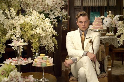 The Great Gatsby- My favorite scene! Great Gatsby Outfits, The Great Gatsby Movie, Gatsby Outfit, Gatsby Movie, The Great Gatsby 2013, Style Année 20, Jay Gatsby, Baz Luhrmann, Great Gatsby Fashion