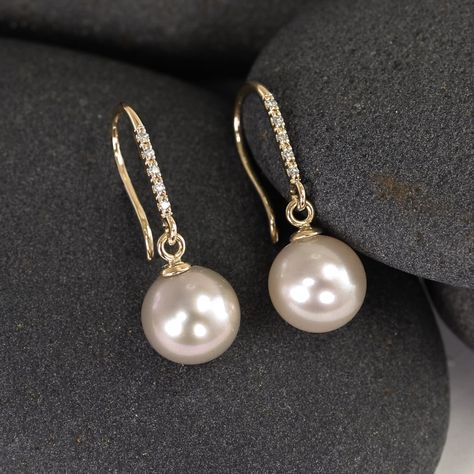 Diamond And Pearl Earrings, Bell Earrings, Large Pearl Earrings, Yellow Gold Bangle, Pearl And Diamond Earrings, Solid Gold Earrings, Indian Earrings, Freshwater Pearls Earrings, Jingle Bell