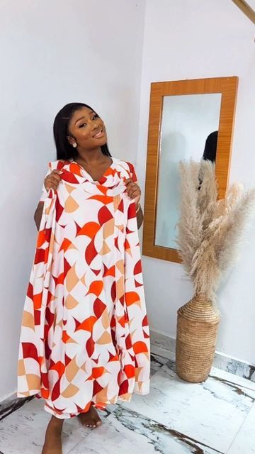 Crepe Gown Styles, Colour Me Beautiful, Yakoema Fashion, Modest Dresses Fashion, Classy Gowns, 2piece Outfits, Me U, Corporate Dress, African Print Dress Ankara