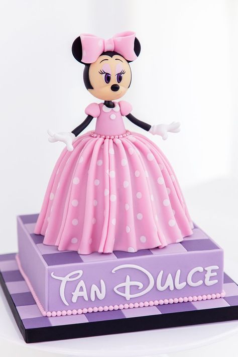 How to make a Minnie Mouse Doll Cake - Easy to follow Tutorial. Tan Dulce by Grisel Princess Doll Cake, Minnie Mouse Doll, Bolo Minnie, Frozen Birthday Cake, Doll Cake, Dress Cake, Princess Cake, Specialty Cakes, Minnie Mouse Birthday