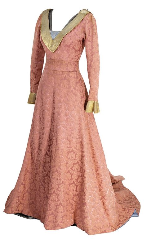 Group of (10) shades of pink medieval period dress - by Profiles in History Medieval Dress Royal, Pink Medieval Dress, Lannister Fashion, Period Dresses, Gaun Abad Pertengahan, Merlin Morgana, Medieval Gown, Hollywood Costume, Period Dress