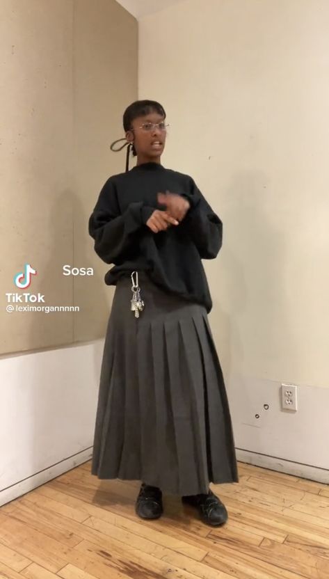 Black White Gray Outfits, Skirt Outfits Masculine, Gender Neutral Skirt Outfits, Long Grey Skirt Outfit Aesthetic, Long Maxi Skirt Outfits For Winter, Long Grey Skirt Outfit Winter, Cold Skirt Outfit, Hoodie And Long Skirt Outfit, Grey Pants Outfit Winter