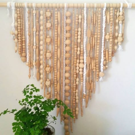 Wooden Bead Wall Hanging, Wood Bead Wall Hanging, Beaded Wall Hanging Diy, Beaded Wall Decor, Bead Wall Hanging, Bead Wall, Basket Wall Art, Boho Crafts, Bead Decor