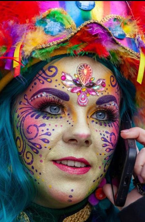 Carnaval Outfit, Girl Face Painting, Carnaval Costume, Eye Design, Makeup Art, Girl Face, Face Painting, Mardi Gras, Face Paint