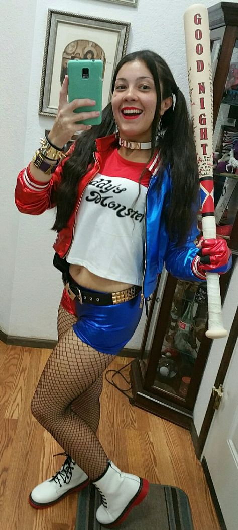 Brunette Harley Quinn, nice to meetcha!  My cosplay Brunette Harley Quinn Costume, Brunette Harley Quinn, Halloween Costumes For Brunettes, Laura Gilbert, Nascar Costume, Harley Quinn Costume, Steampunk Cosplay, Harley Quinn Cosplay, Halloween 2018