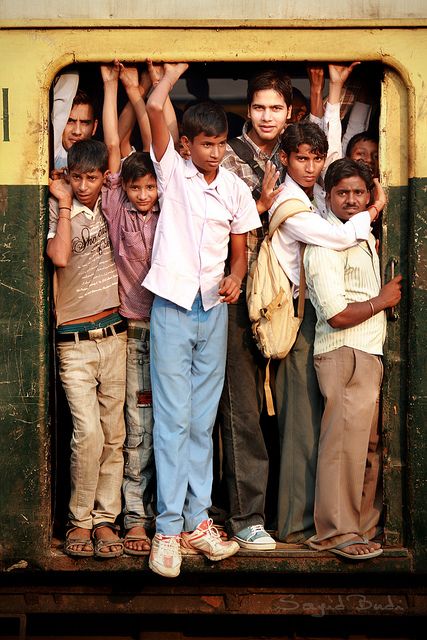 Colorful People, Amazing India, Steve Mccurry, India People, We Are The World, World Cultures, People Of The World, South Asia, Train Travel