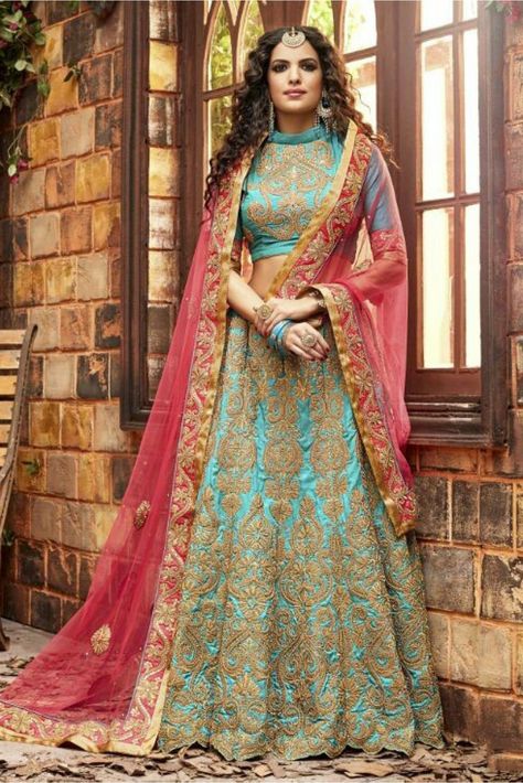 Lehenga in firozi color Raya Dress, Orang India, Fancy Lehenga, Indian Skirt, Party Wear Lehenga Choli, Indian Bridal Lehenga, Lehenga Style, Net Lehenga, Choli Designs