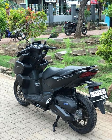 Motor Vario, Vario 150, Vespa Gts, Jakarta, Cars, Quick Saves, Instagram