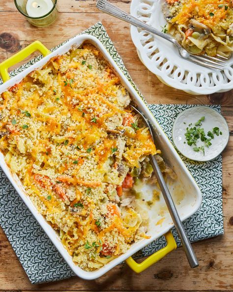 Ground Chicken Noodle Casserolecountryliving Fall Casserole Recipes, Fall Casseroles, Chicken Noodle Casserole Recipe, Chicken Noodle Casserole, Noodle Casserole, Cheap Dinners, Chicken Recipes Casserole, Ground Chicken, Dinner Idea