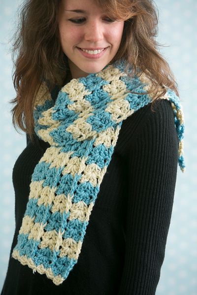 Stripe Scarf Pattern, Cozy Crochet Patterns, Crochet Shawls And Wraps, Shell Stitch, Striped Scarf, Crochet Magazine, Shawl Patterns, Scarf Crochet Pattern, Crochet Cowl