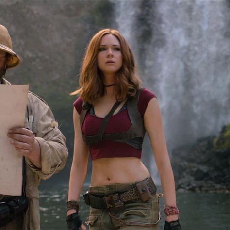 Ruby Roundhouse Costume, Jumanji Ruby Roundhouse, Jumanji Karen Gillan, Ruby Roundhouse, Black Widow And Hulk, Pretty Redhead, Pretty Ppl, Karen Gillan, Welcome To The Jungle