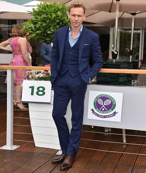 Tom Hiddleston suit with no tie Tom Hiddleston Suit, Suit With No Tie, Suit Without Tie, Tom Hiddleston Girlfriend, 3 Piece Suit Men, Tom Hiddleston Dancing, Tom Hiddleston Funny, Best Suits For Men, Hot Suit