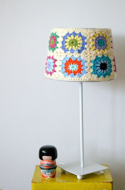 crochet. Crochet Lampshade, Crochet Lamp, Visual Memory, Crochet Home Decor, Crochet For Home, Crochet Diy, Love Crochet, Crochet Home, Crochet Granny