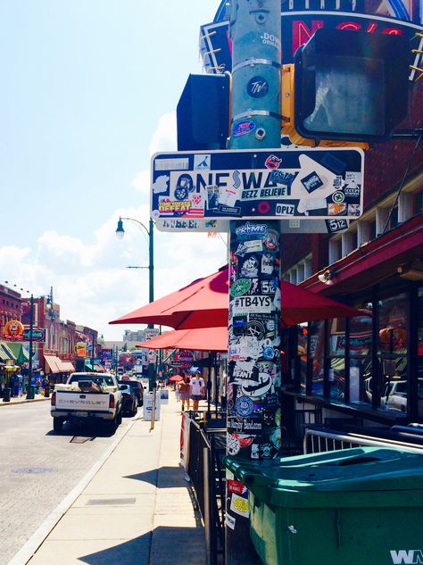 Beale Street | Downtown Memphis | Artsy Street Sign Pics :) Downtown Memphis, Beale Street, Street Signs, Times Square, Travel