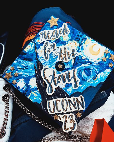 Starry Night Graduation Cap, Masters Degree Aesthetic, Degree Aesthetic, Senior Boxes, Grad Cap Ideas, Funny Graduation Caps, Composition Pattern, Life Plans, Graduation Cap Decoration Diy