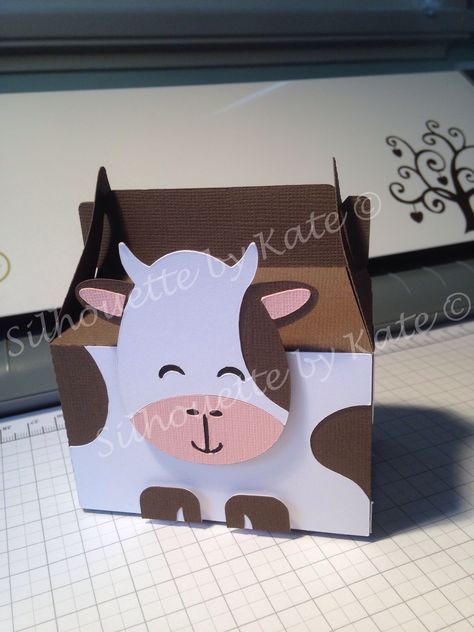 Cow Print Valentines Box Ideas, Cow Valentine Box Ideas, Highland Cow Valentines Box Ideas, School Holiday Crafts, Diy Valentines Box, Valentine Card Box, Valentine Boxes, Valentines Box, Valentine Day Boxes